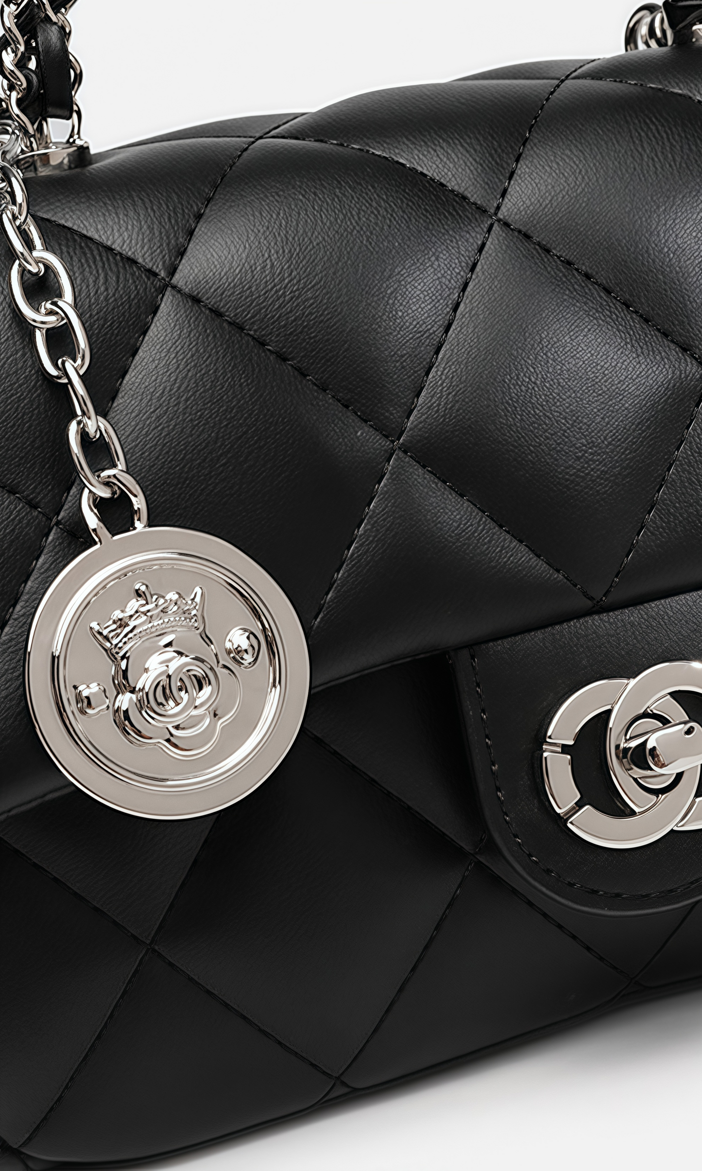 Noir Charm