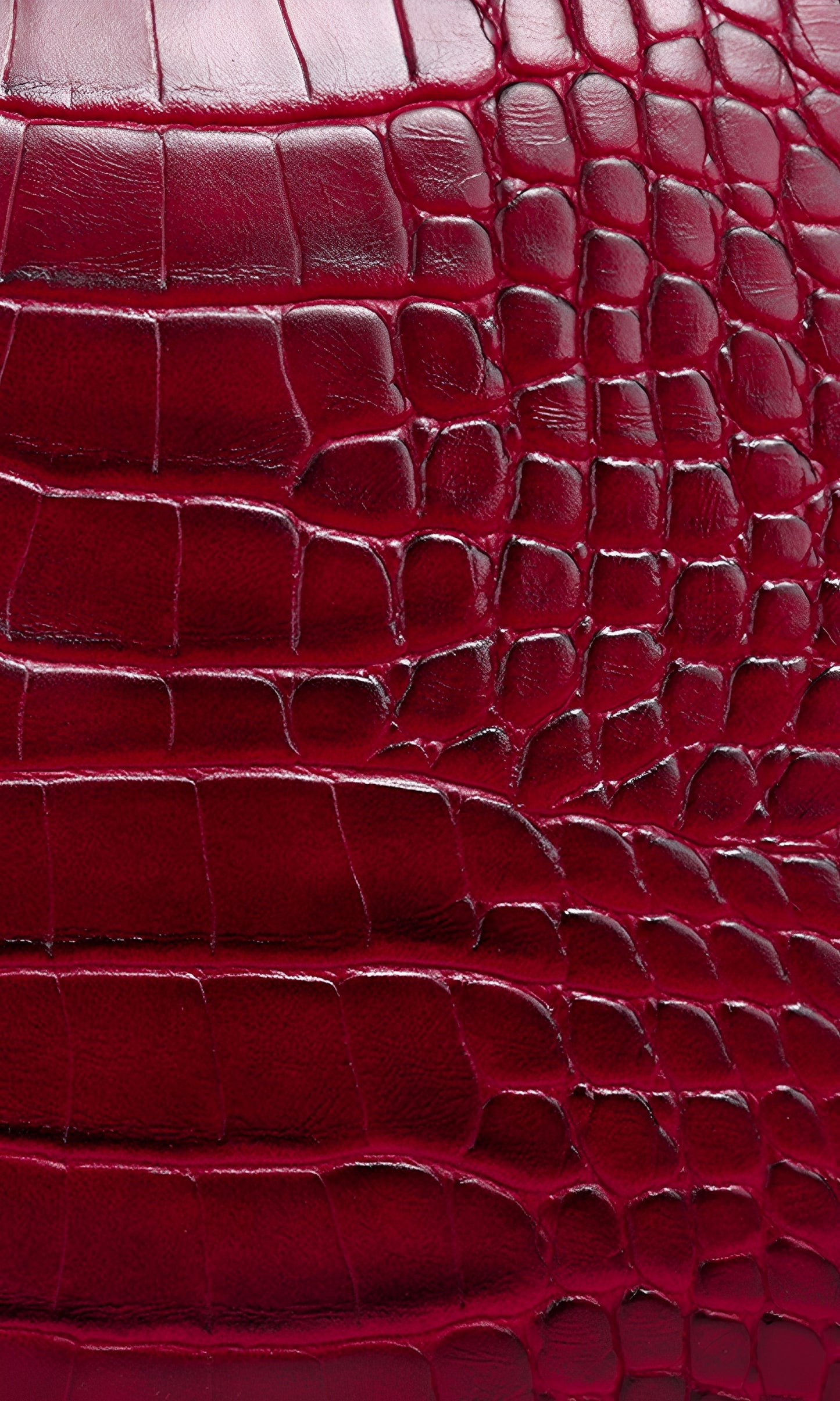 Croco-Grain Clutch
