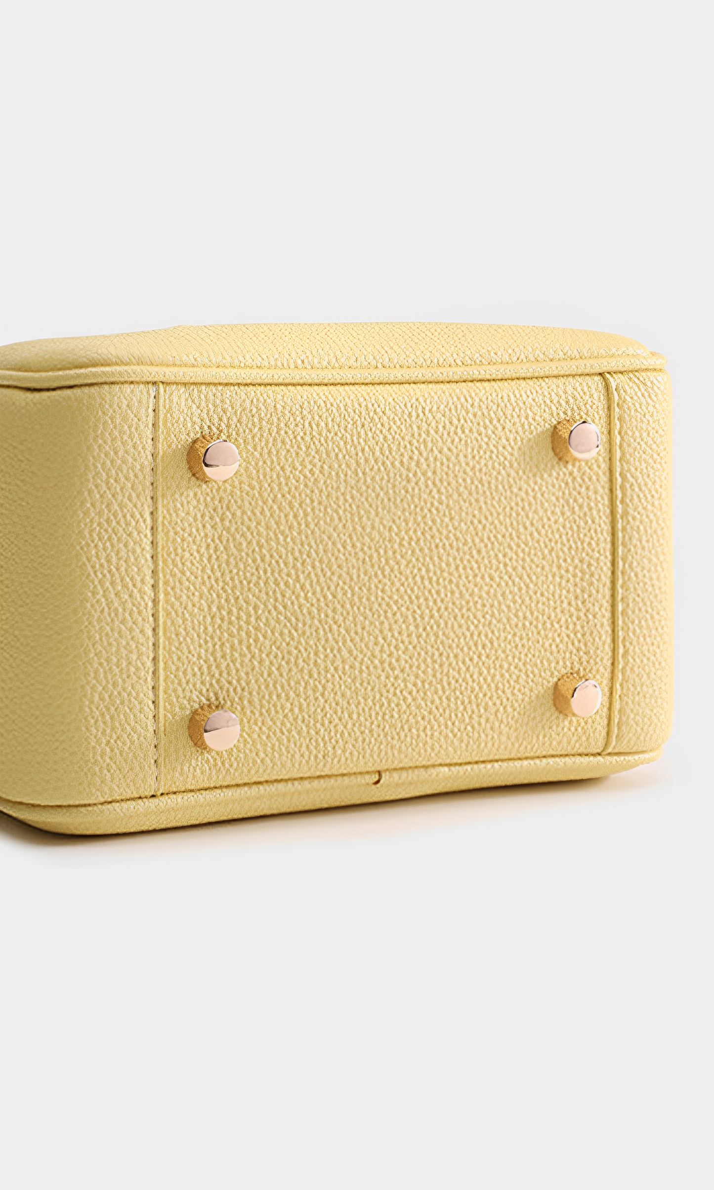 Linda - Mini Charm Bag