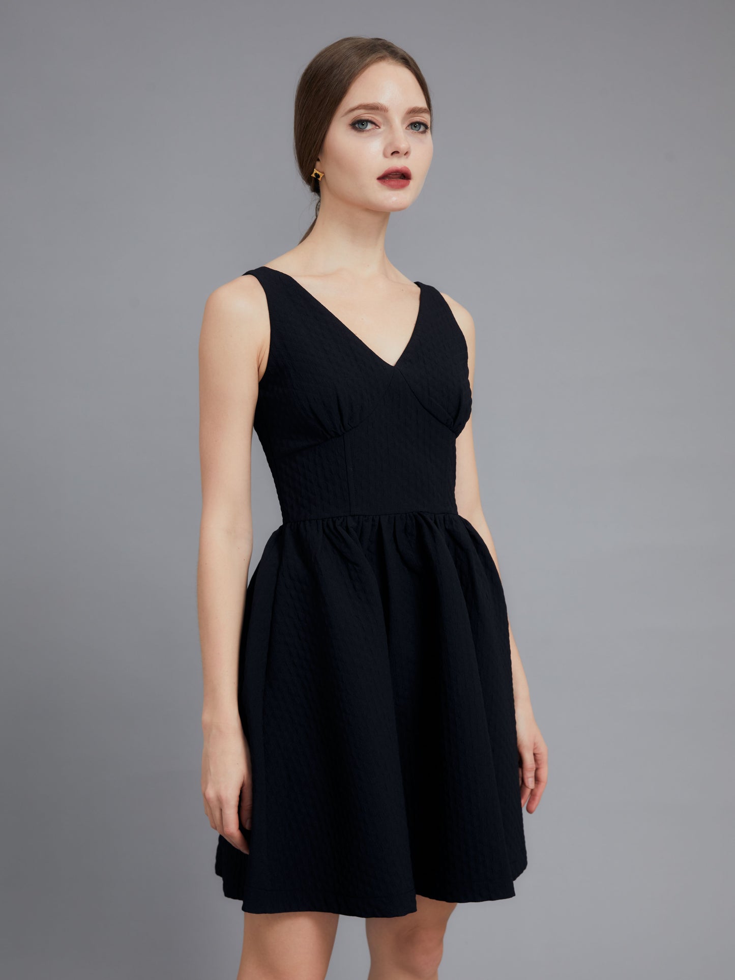 Cotton linen v-neck little black dress