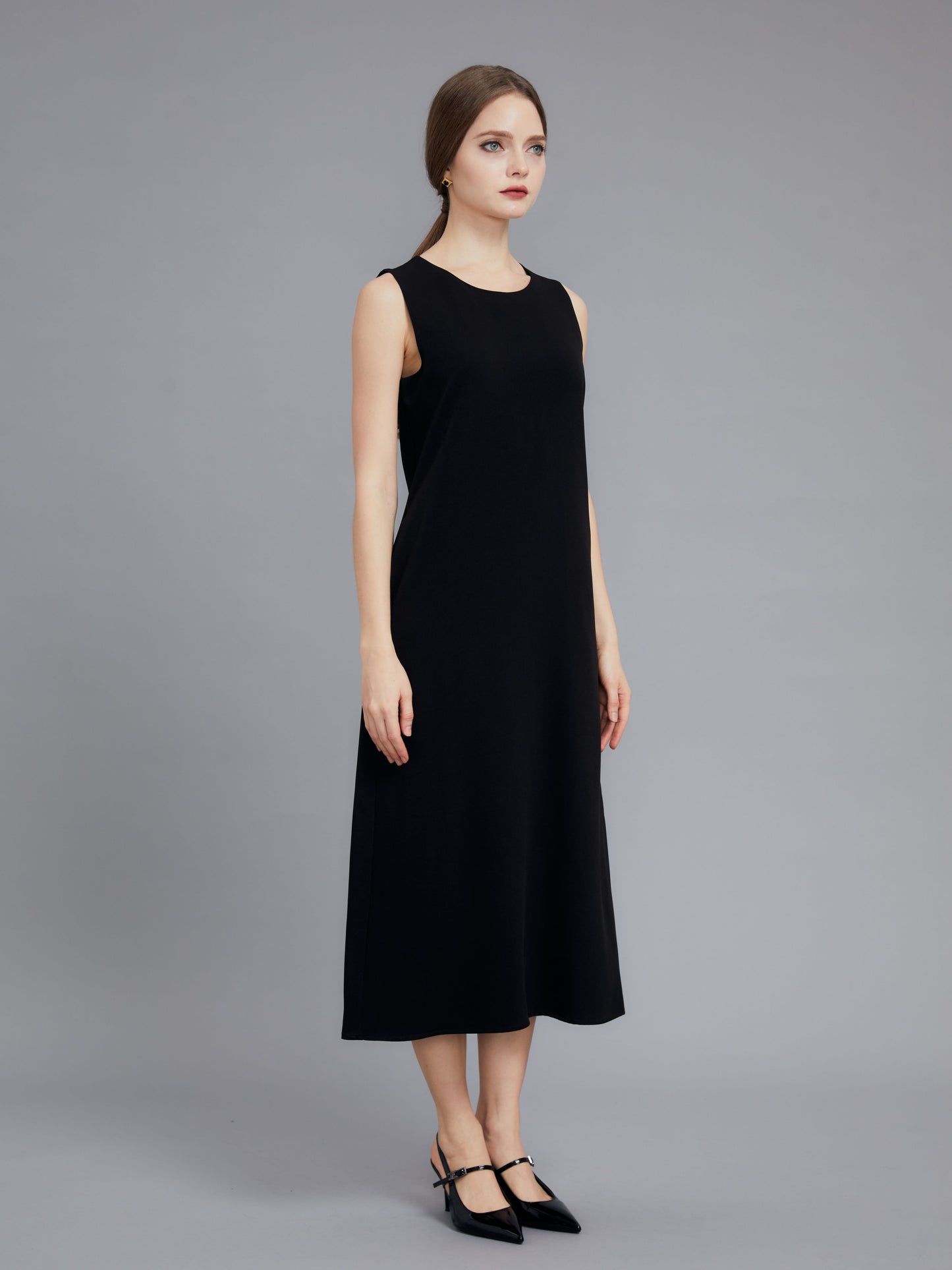 Loose Sleeveless Midi Dress