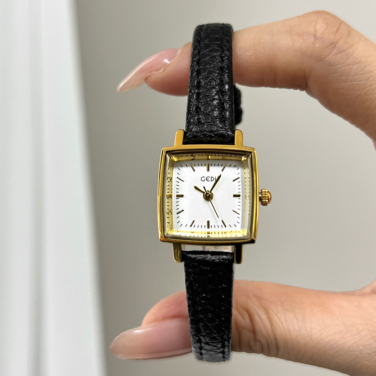 Royale Carré Heritage Watch