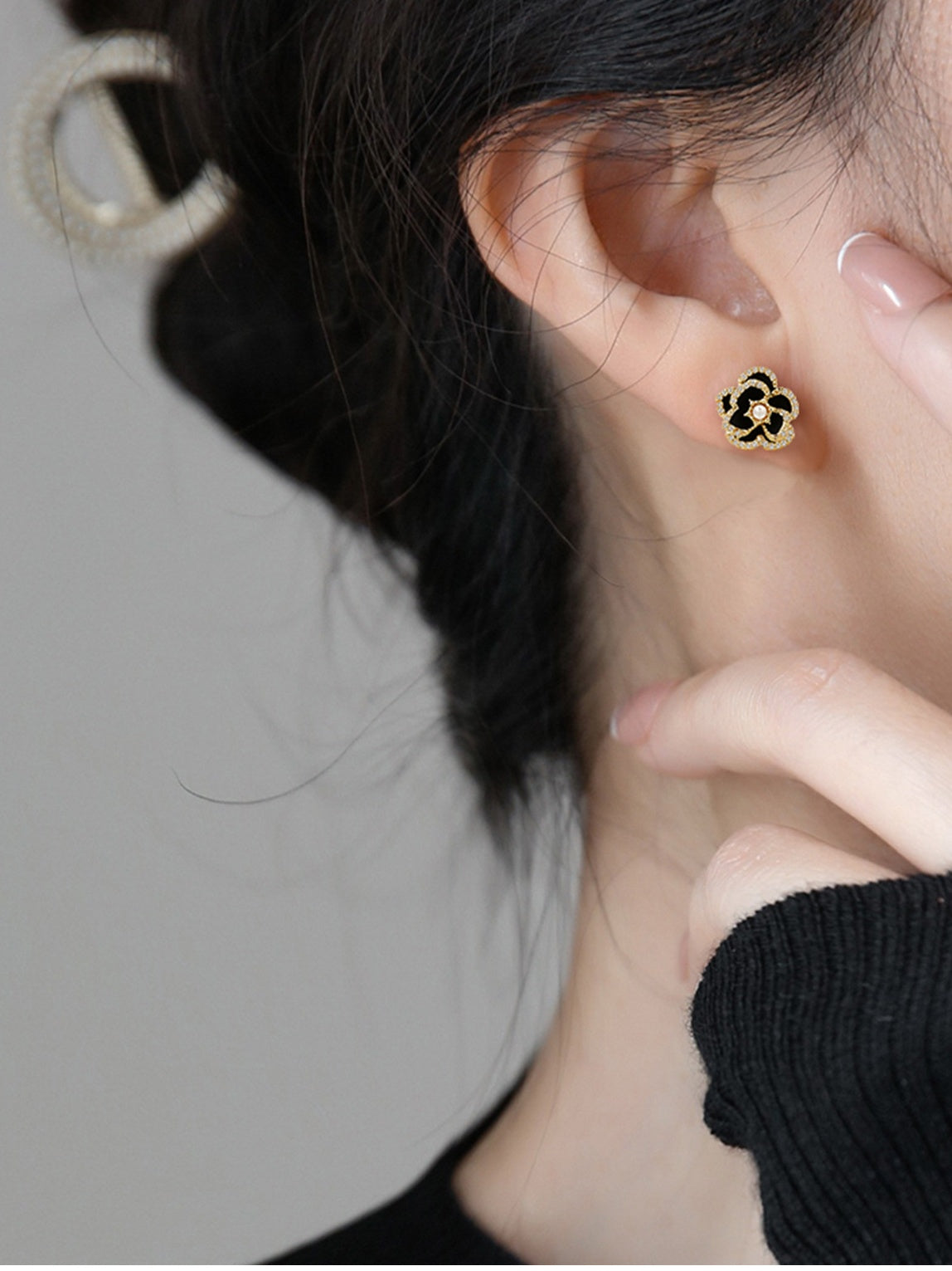 Vintage Black Pearl Camellia Earrings