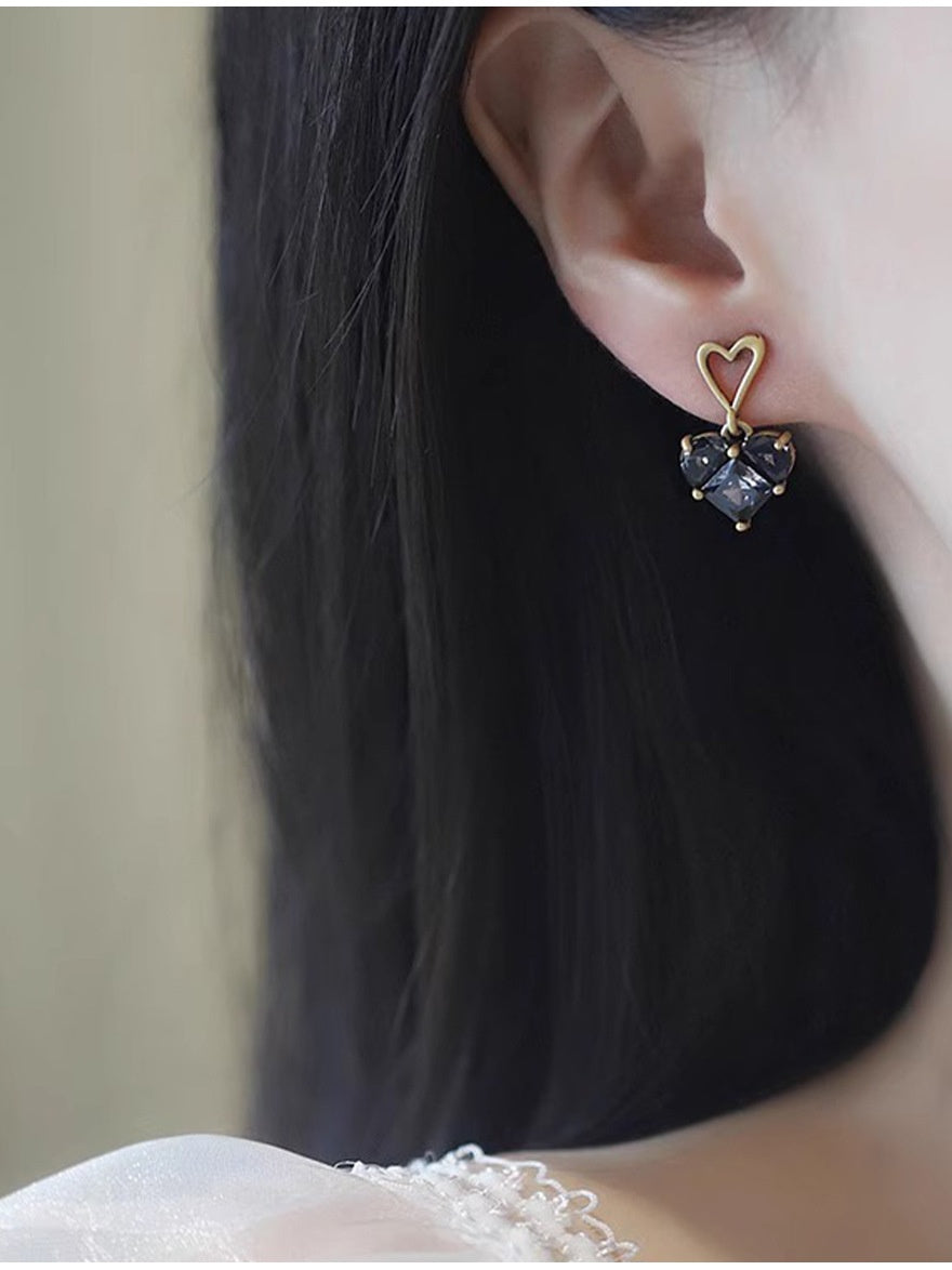 French Vintage Black Peach Heart Crystal Earrings for Women