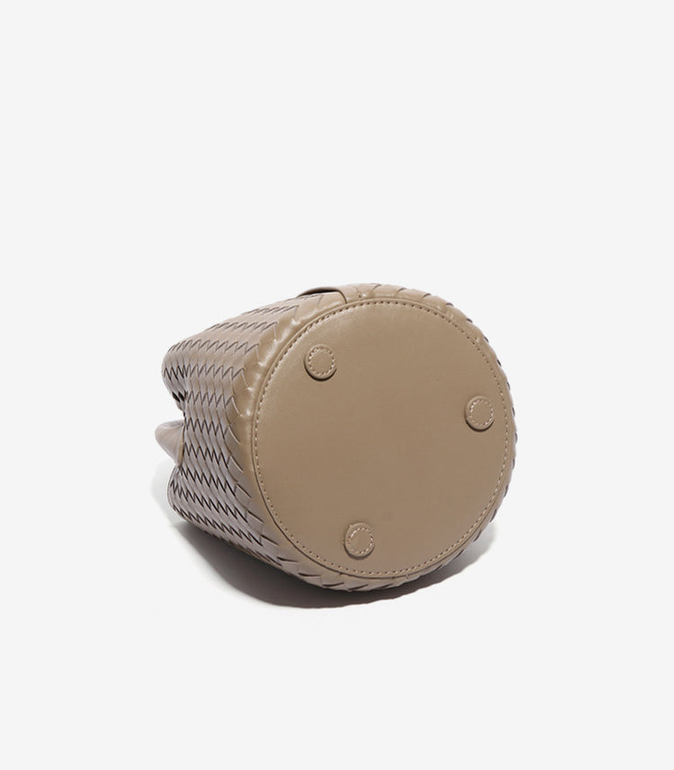 Elegant Woven Leather Bucket Bag