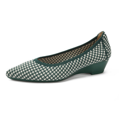 Pointed-Toe Ballet Flats