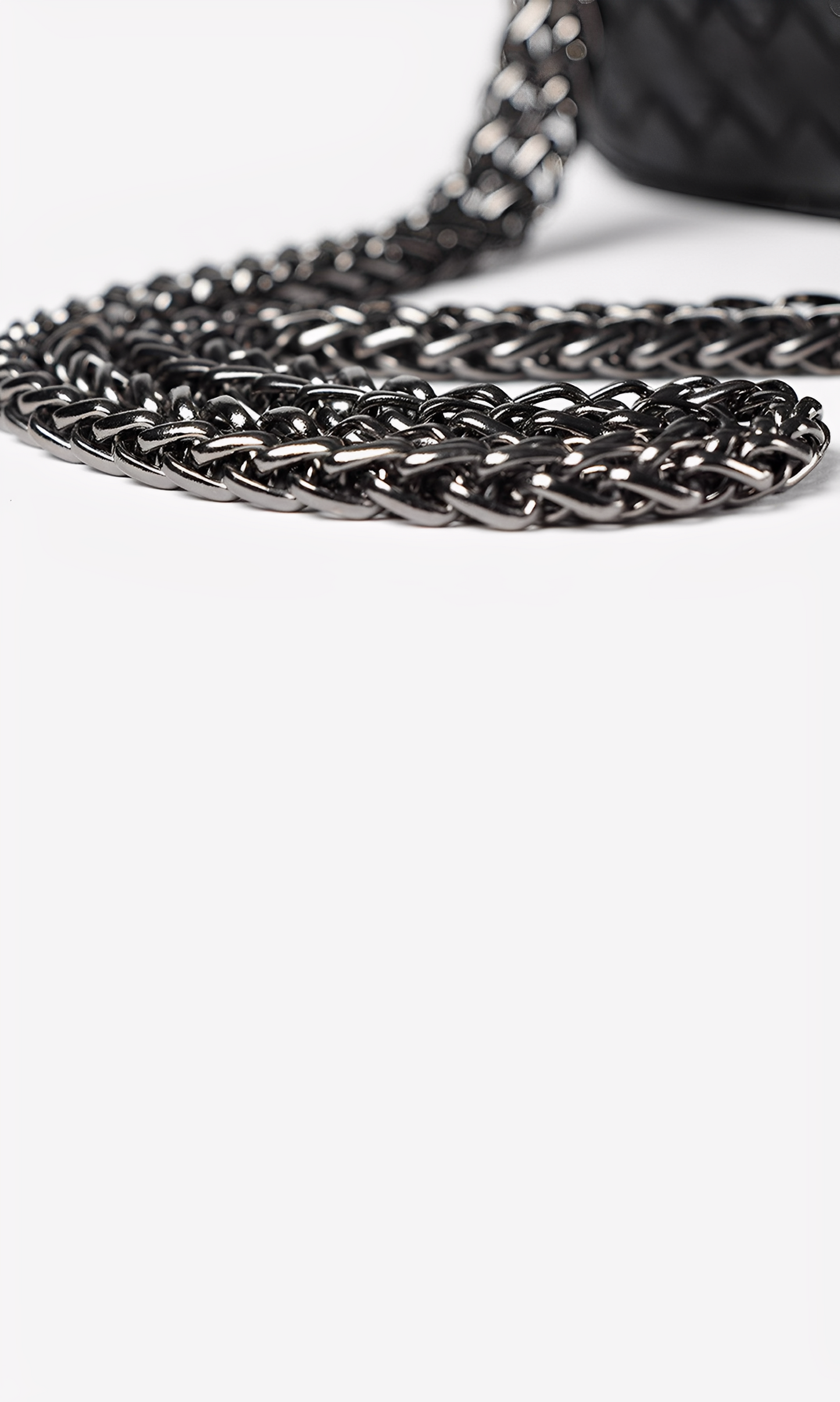 Noir Weave
