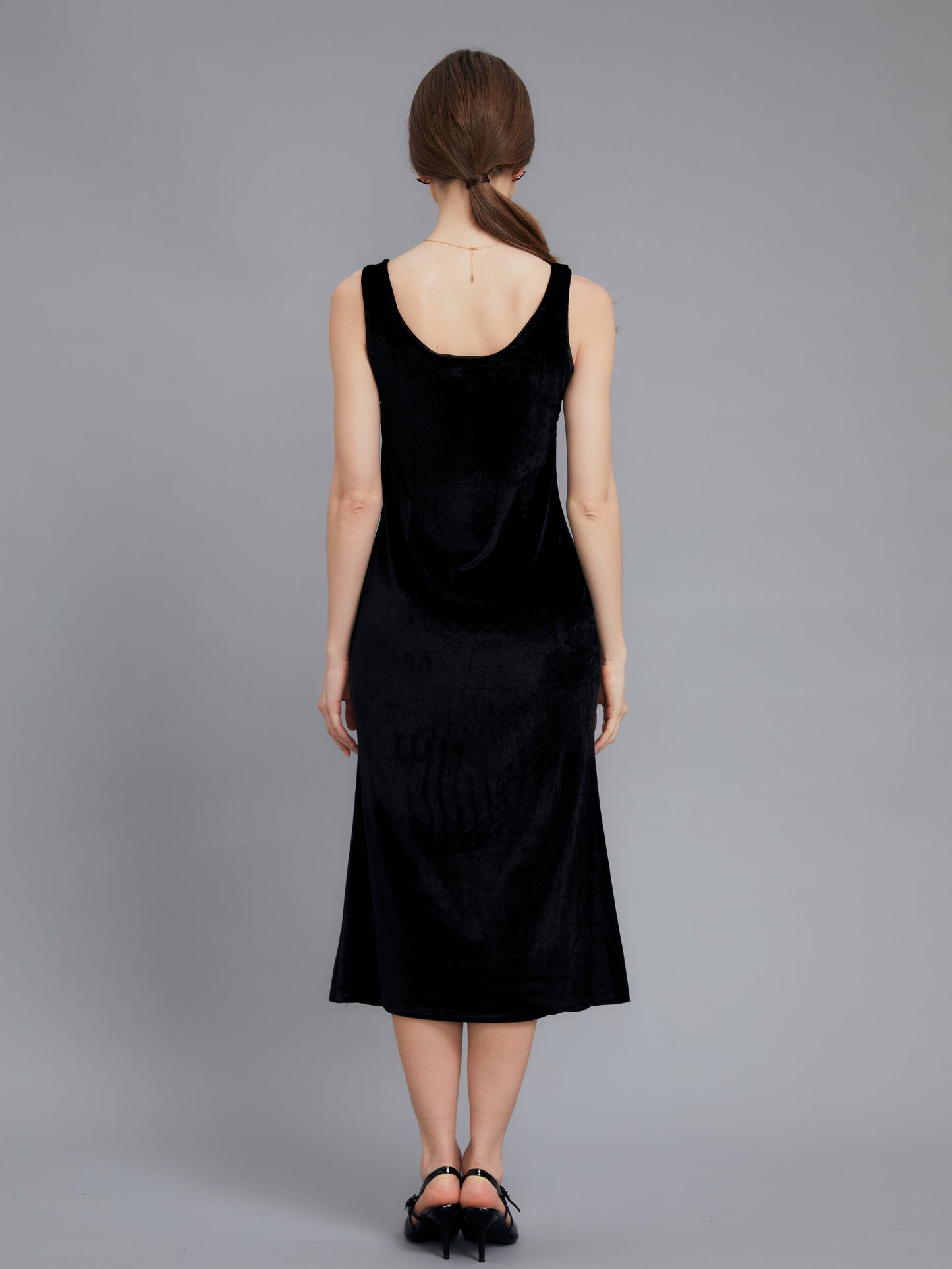 Black Velvet Round Neck Dress