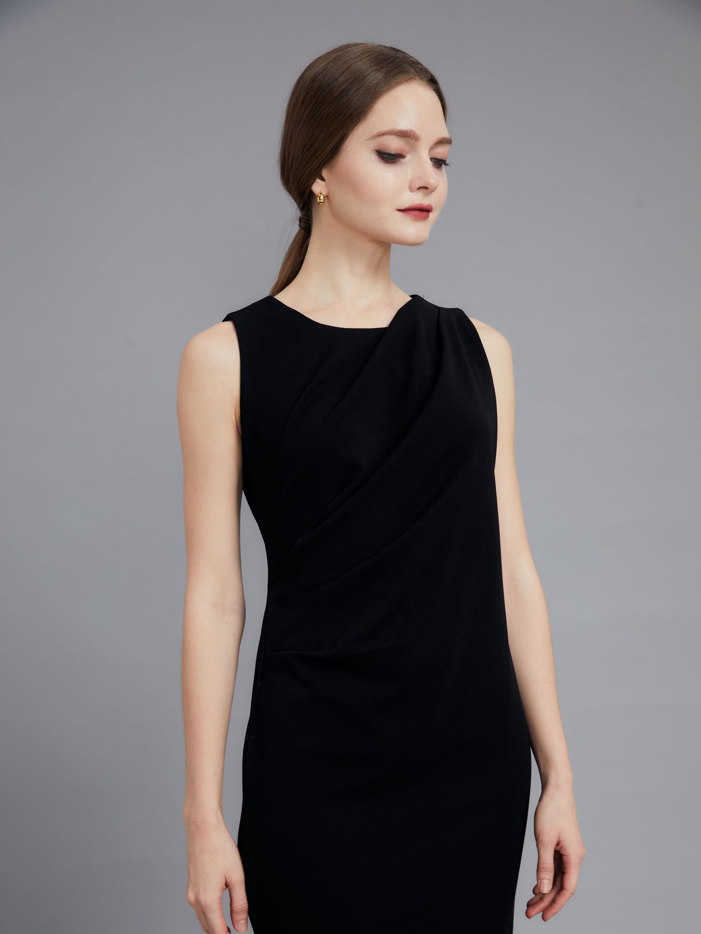 Round neck sleeveless casual dress