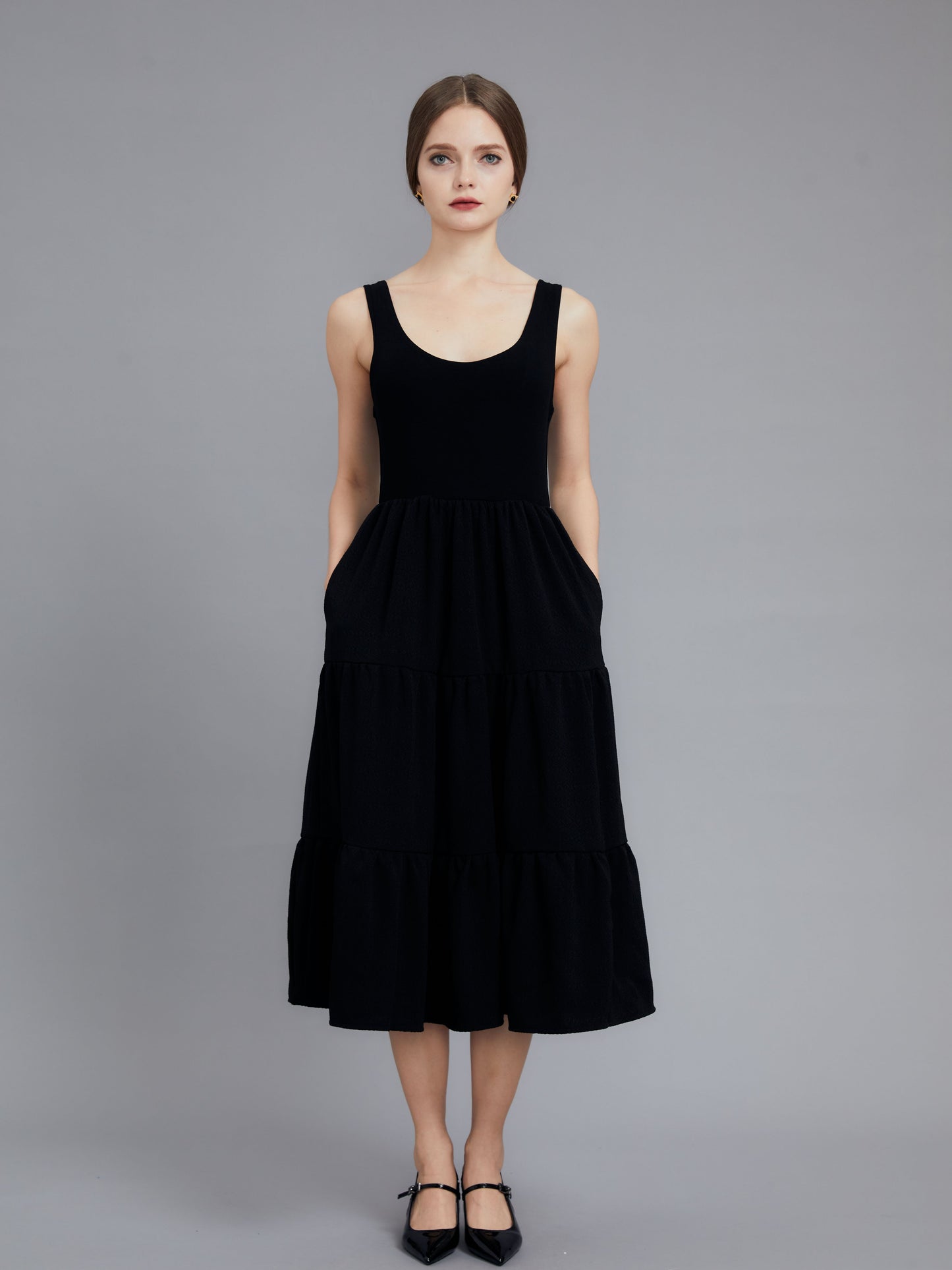 Minimalist Backless Dress