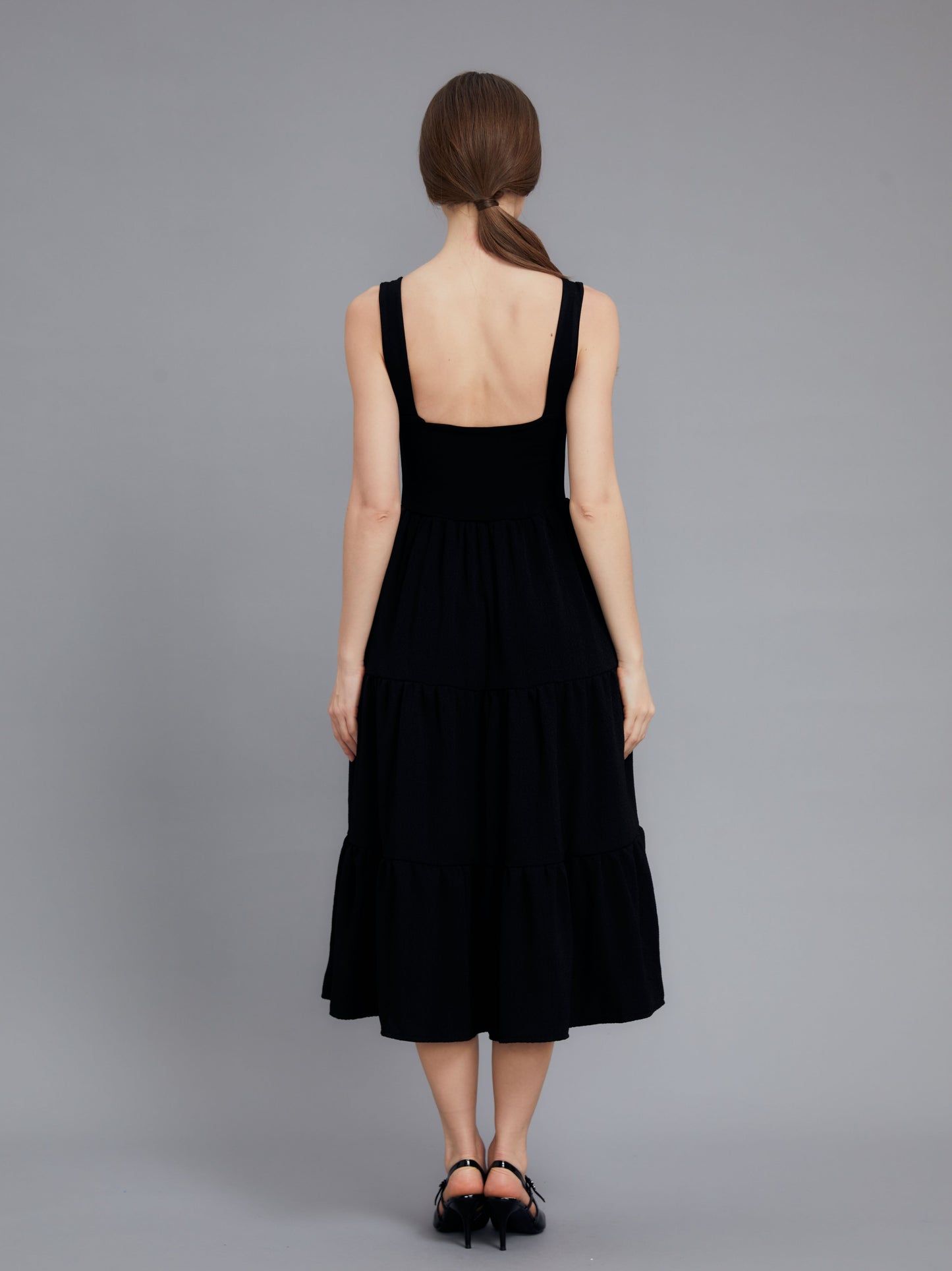 Minimalist Backless Dress