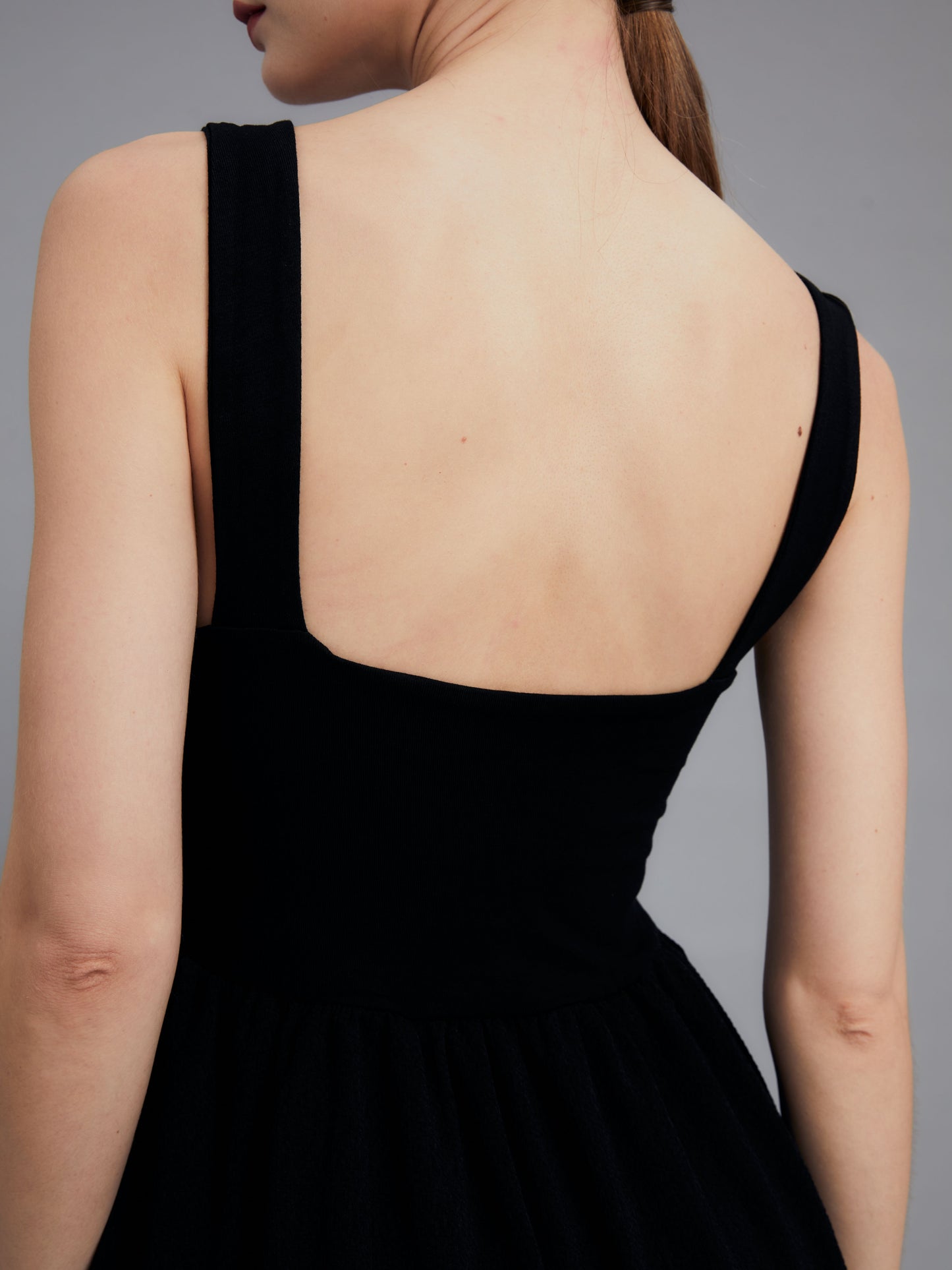 Minimalist Backless Dress