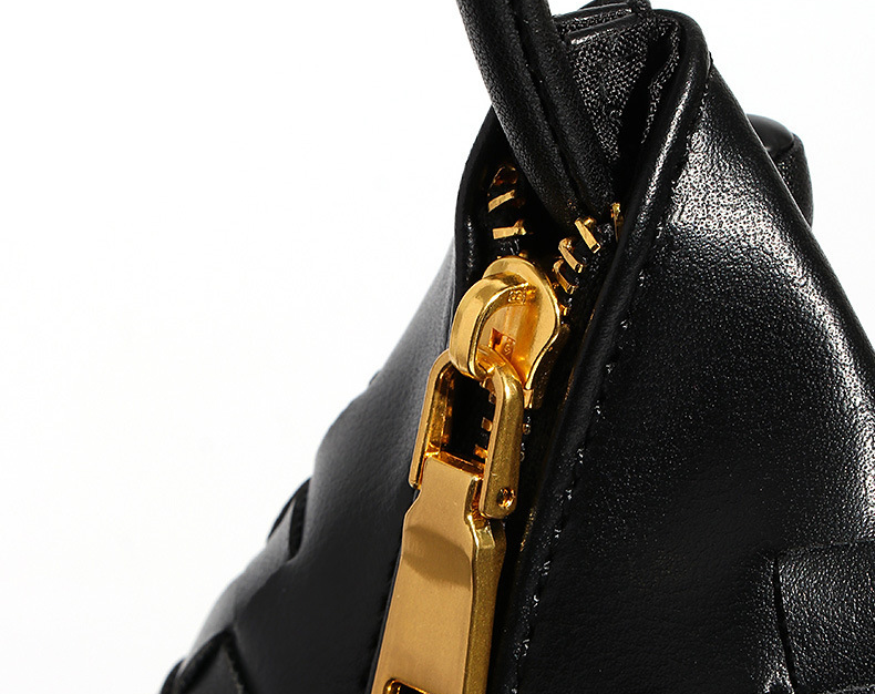 Aurora Luxe Wristlet Bag