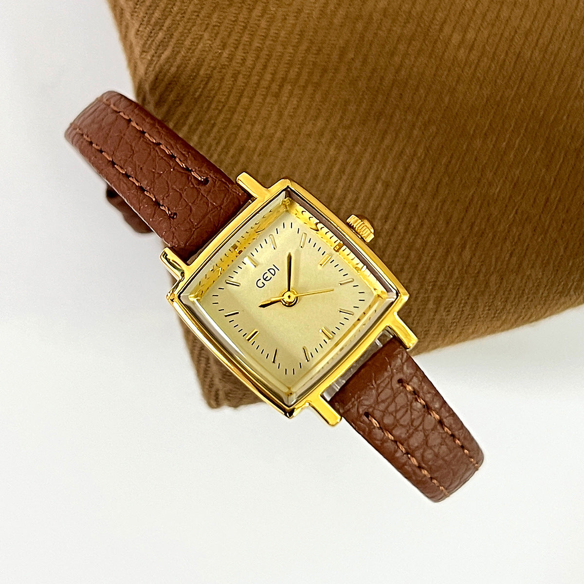 Royale Carré Heritage Watch