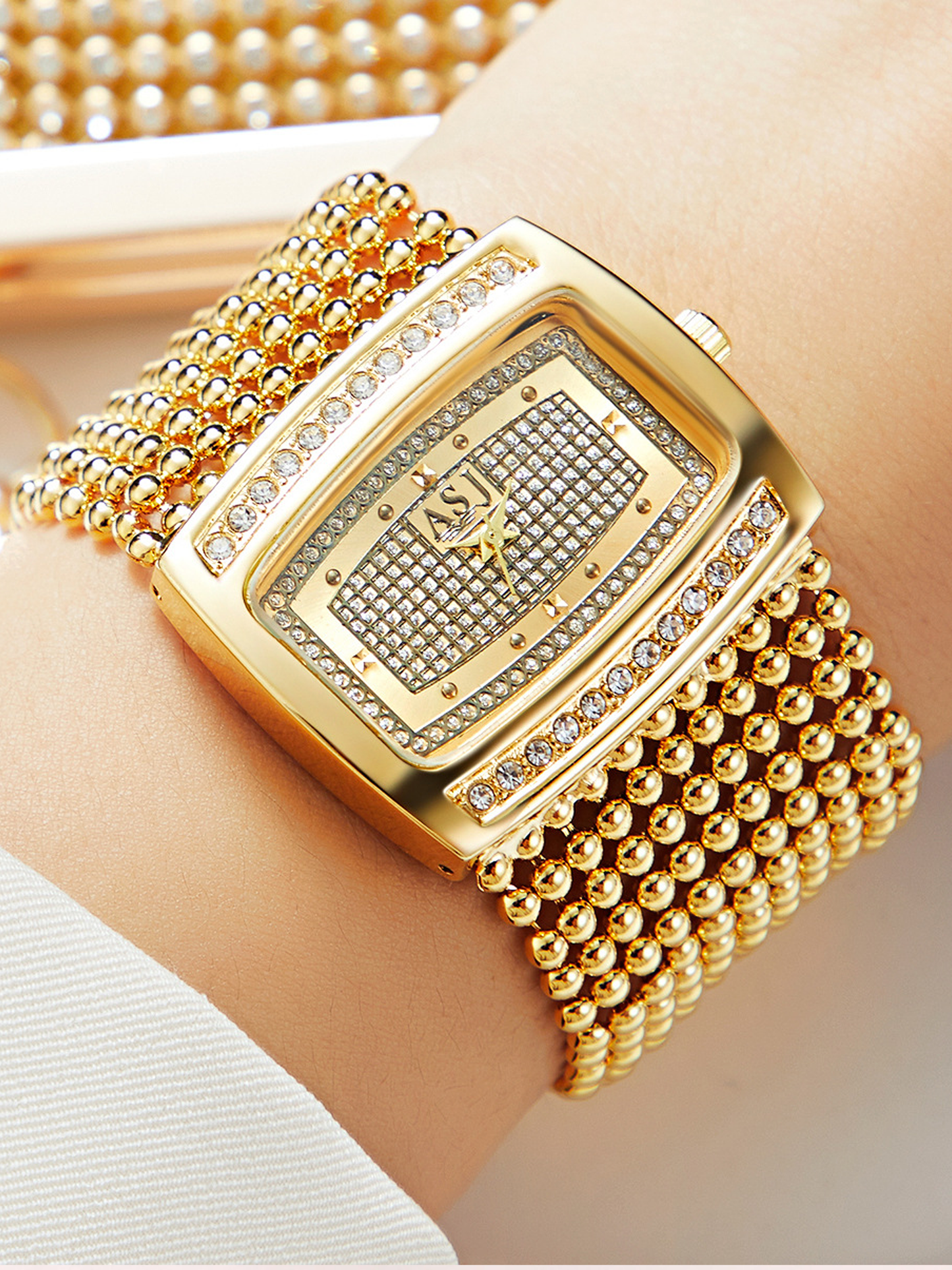 Imperial Crest Luxe Mesh Watch